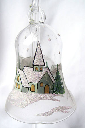 Bożonarodzeniowy dzwonek ze szkła